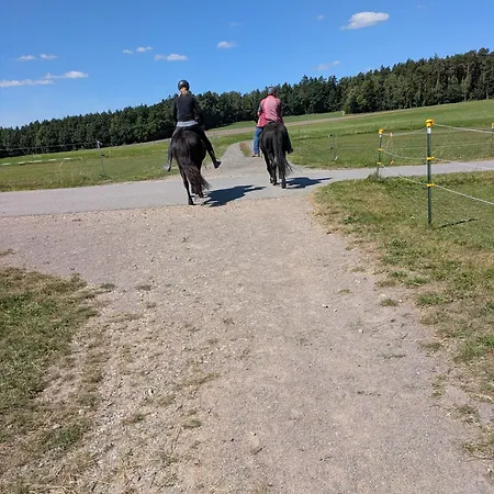Apartmán Ponyhof Adam Urlaub Auf Dem Bauernhof Eschlkam